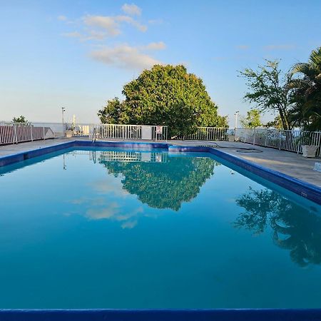 Montego Bay Club Apartments Eksteriør bilde