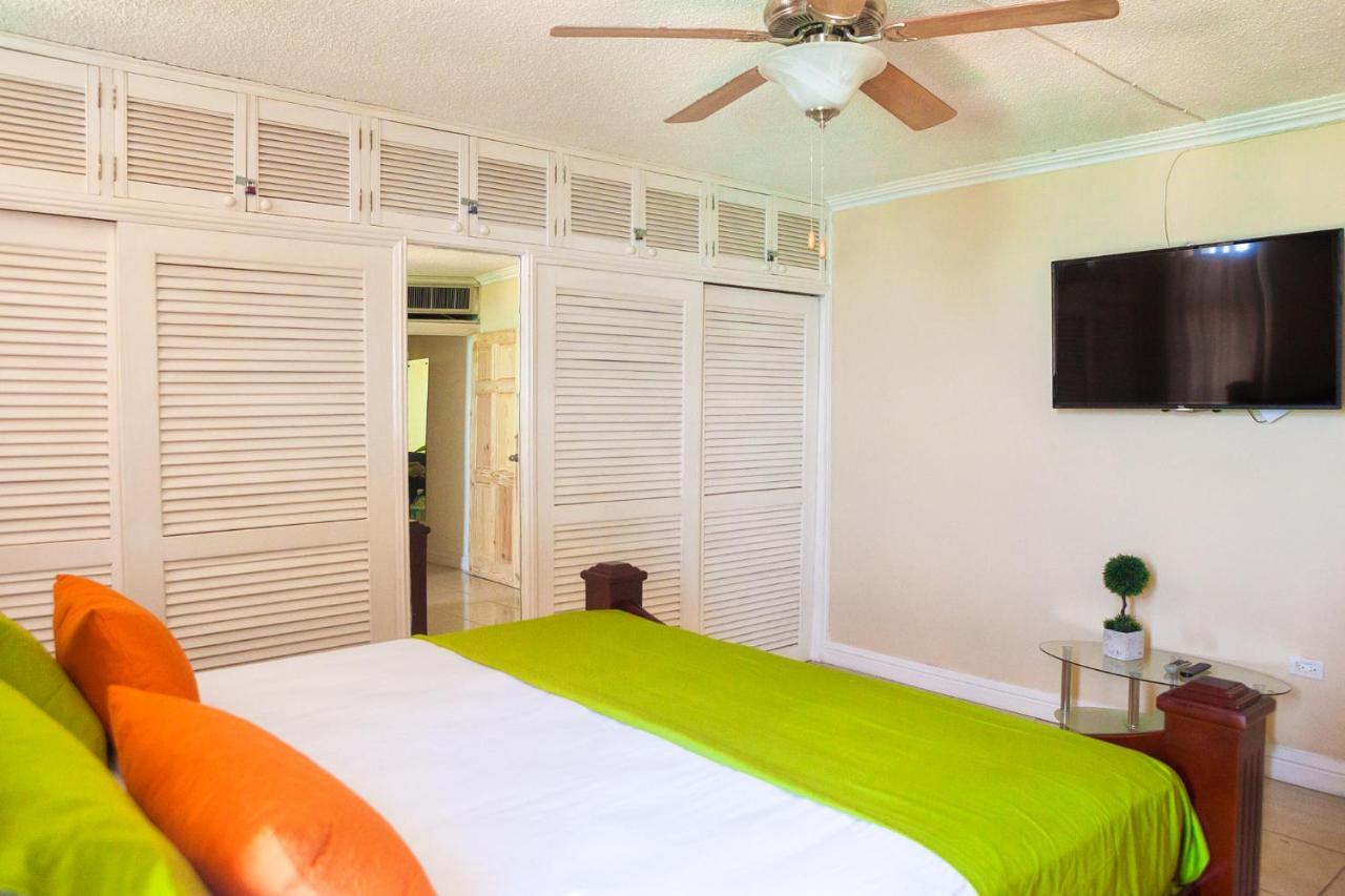 Montego Bay Club Apartments Eksteriør bilde