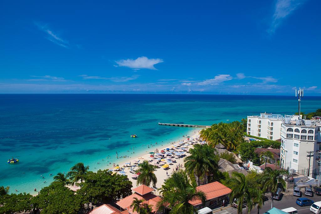 Montego Bay Club Apartments Eksteriør bilde